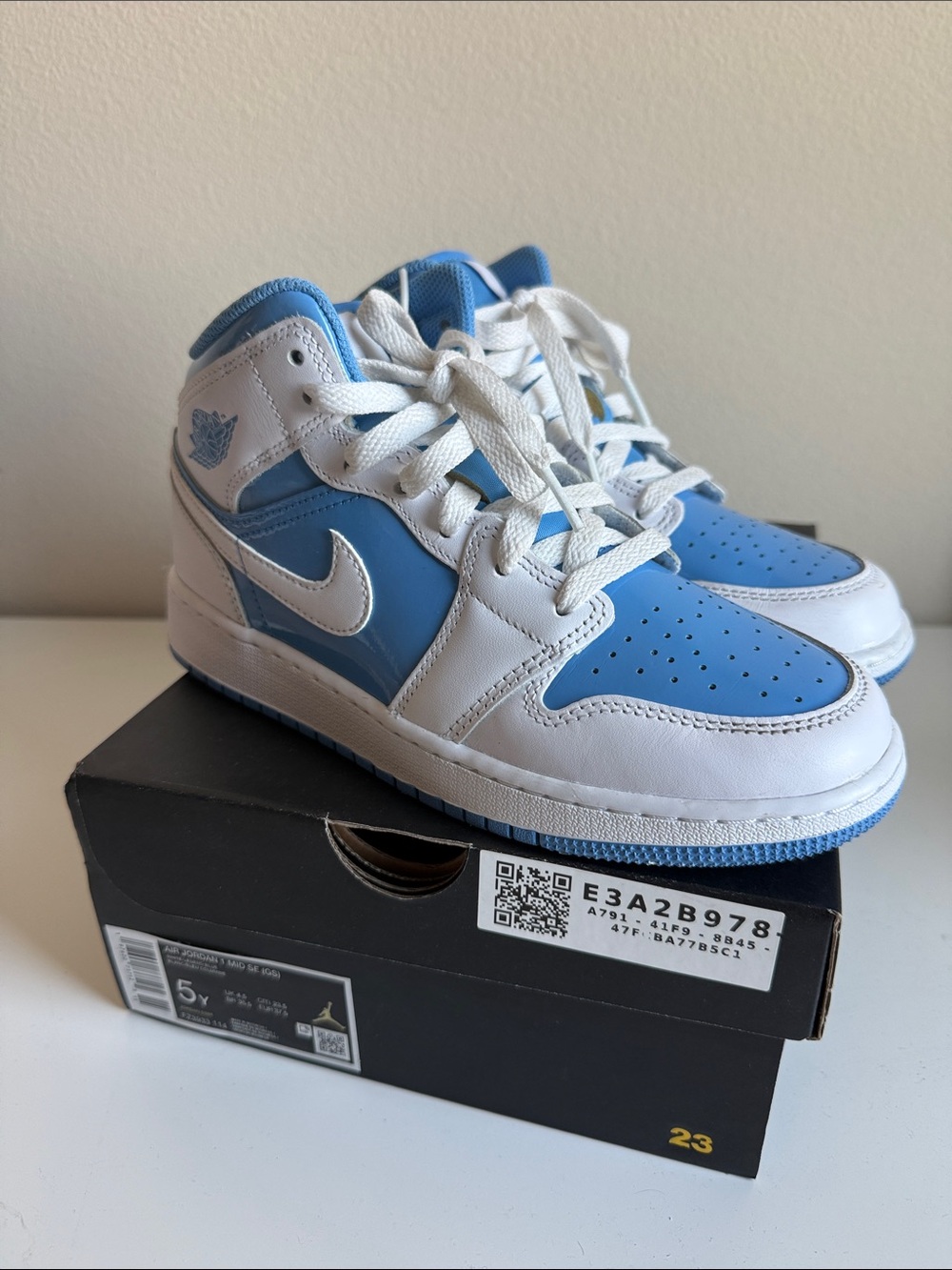 Nike Air Jordan 1 Mid SE GS Legend Blue White, kids, 5Y